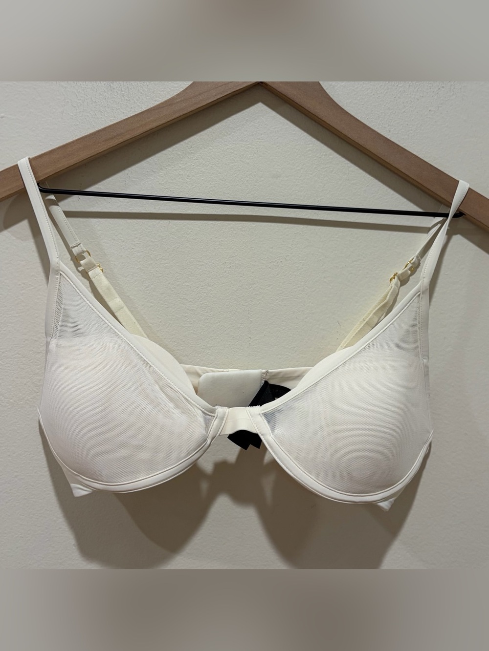 Pepper Classic All You Cream Underwire Bra with Mesh Overlay - Women’s Size 34B